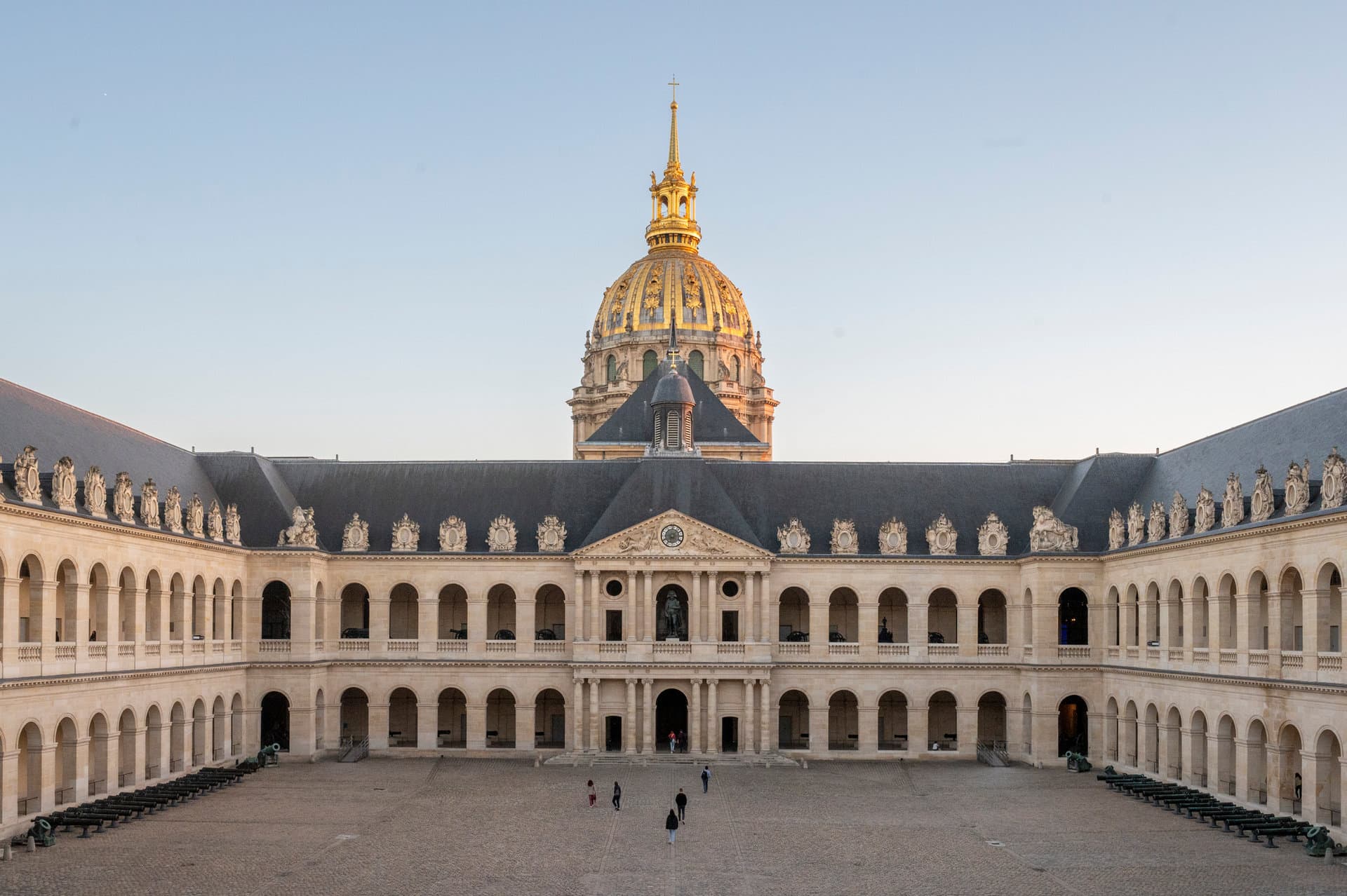 Cour d'honneur de l'Hôtel des Invalides